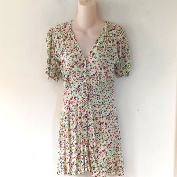 Faithfull The Brand Marianne Mini Dress in Bastille Floral - Picture 6 of 16